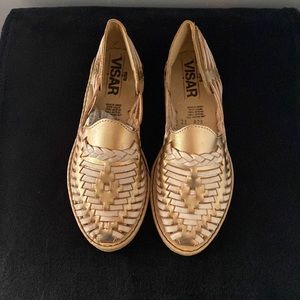 NWOT. Artisanal  shoes 100% leather